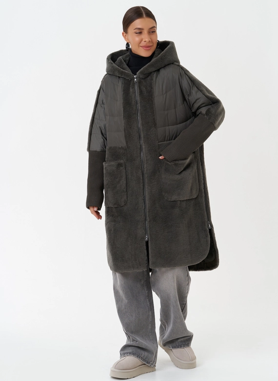 Женское утепленное пальто с капюшоном