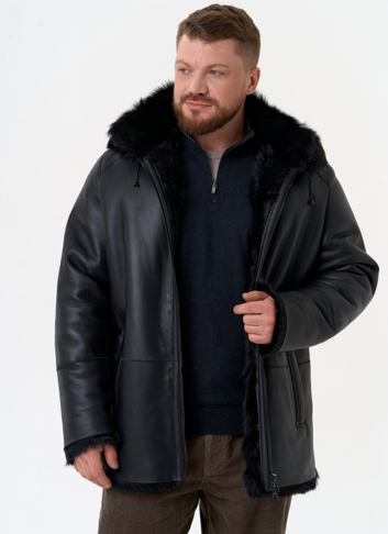 Мужская дубленка черного цвета с капюшоном