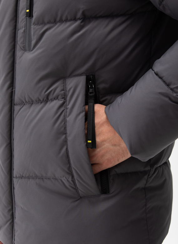 Мужской пуховик с капюшоном 