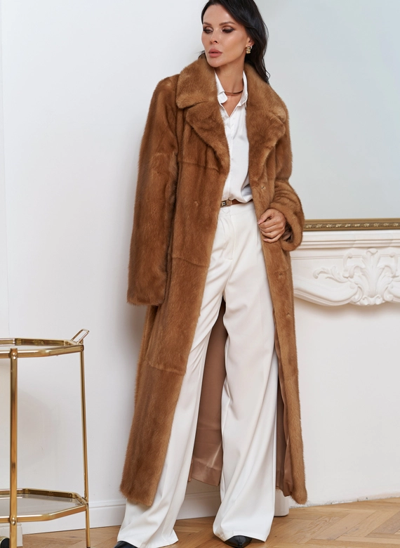Женская длинная шуба из меха норки фото
