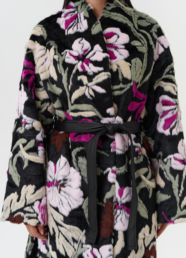 Пальто из эко меха с цветочным принтом модель № 28549 универмаг малина