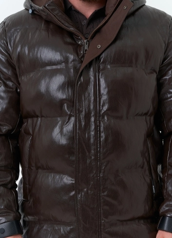 Мужской пуховик из эко кожи с капюшоном фото