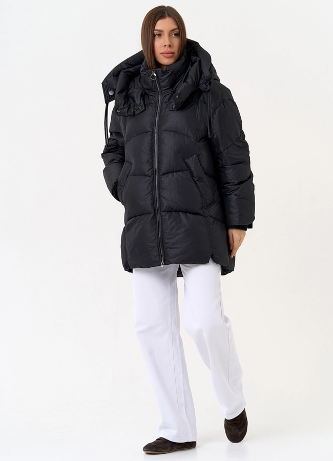 Женский пуховик черного цвета с капюшоном модель № 31592 в рассрочку