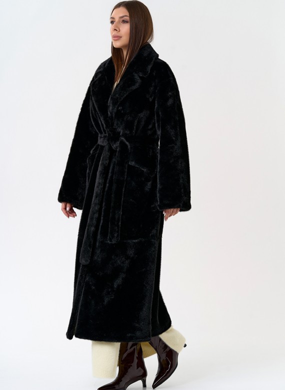 Длинное женское пальто из эко меха с английским воротником