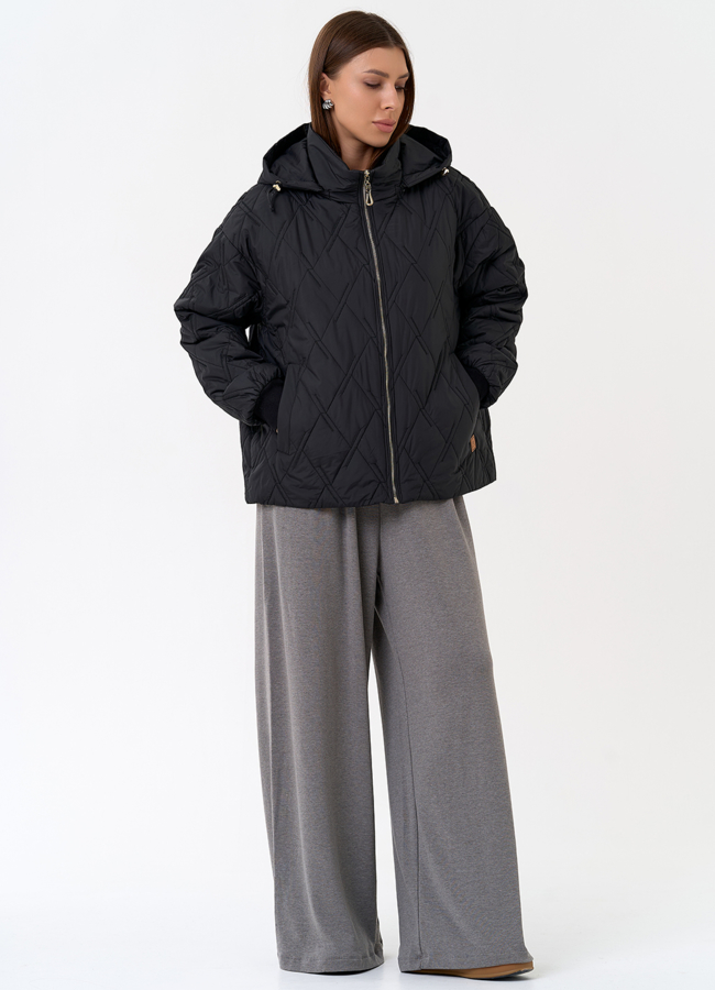 Женская куртка с капюшоном в черном цвете модель № 31390 универмаг малина